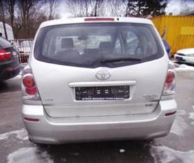 Toyota Corolla verso 2.0 D-4D, снимка 5