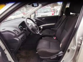 Toyota Corolla verso 2.0 D-4D, снимка 10