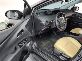 Toyota Prius 1.8 Хибрид, снимка 9