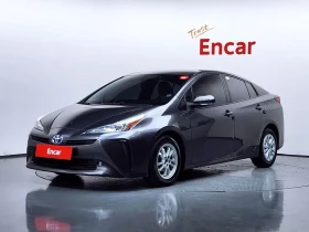 Toyota Prius 1.8 Хибрид, снимка 1