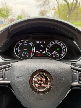 Skoda Superb 2019, снимка 6
