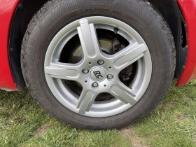 Toyota Yaris Дизел - 3300 € / 6454.24 лв. - 33130963 8