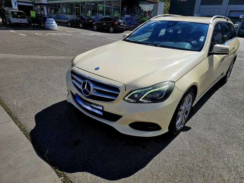 Mercedes-Benz E 200, снимка 9 - Автомобили и джипове - 47975270