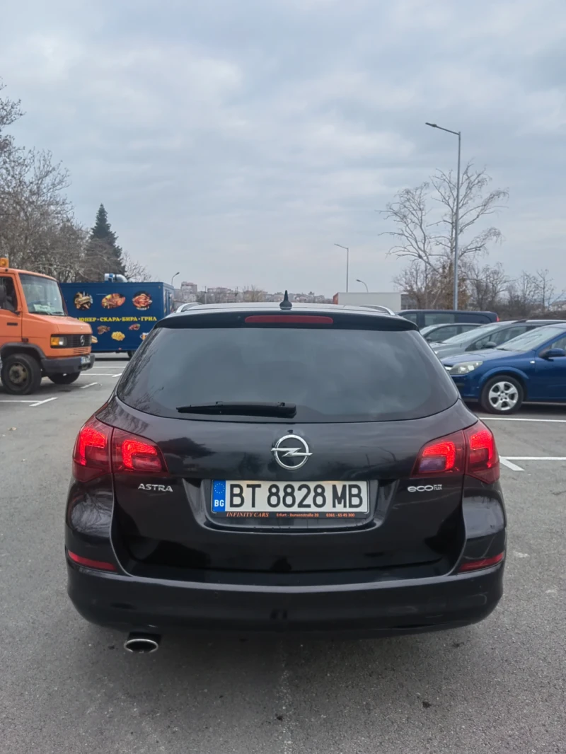 Opel Astra, снимка 6 - Автомобили и джипове - 48790344