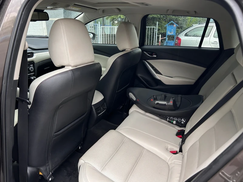 Mazda 6 2.2d Skyactive AWD 4x4, снимка 7 - Автомобили и джипове - 52437960