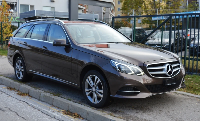 Mercedes-Benz E 300 3.5i Full ШВЕЙЦАРИЯ, снимка 3 - Автомобили и джипове - 52200585