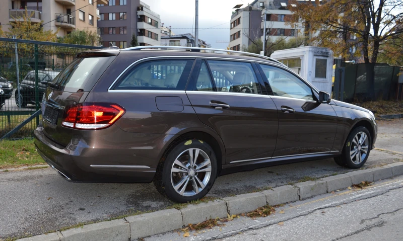 Mercedes-Benz E 300 3.5i Full ШВЕЙЦАРИЯ, снимка 4 - Автомобили и джипове - 52200585