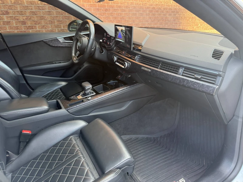 Audi S5 3.0 TFSI / FACELIFT / Progressiv / BLACK OPTICS, снимка 12 - Автомобили и джипове - 52749664