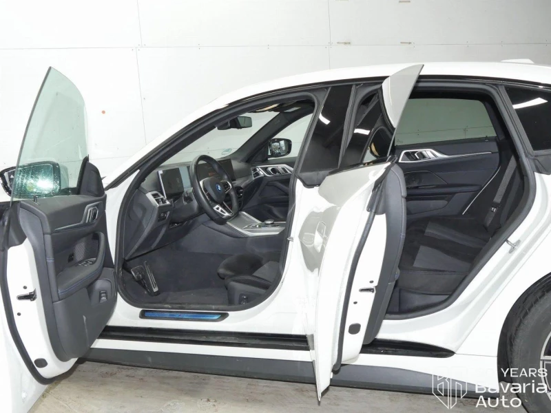 BMW i4 40 xDrive M Sport Paket, снимка 5 - Автомобили и джипове - 52834436