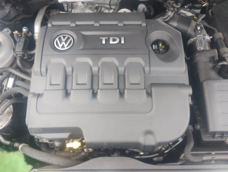 VW Golf 1.6, снимка 15 - Автомобили и джипове - 52978679