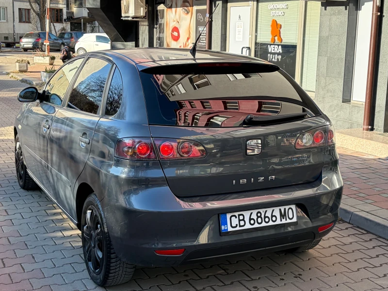 Seat Ibiza TOP TOP без прехвърляне, снимка 3 - Автомобили и джипове - 53136853
