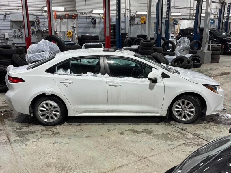 Toyota Corolla * LE CVT * CARFAX * БЕЗ ПЪРВОНАЧАЛНА ВНОСКА, снимка 3 - Автомобили и джипове - 53269133