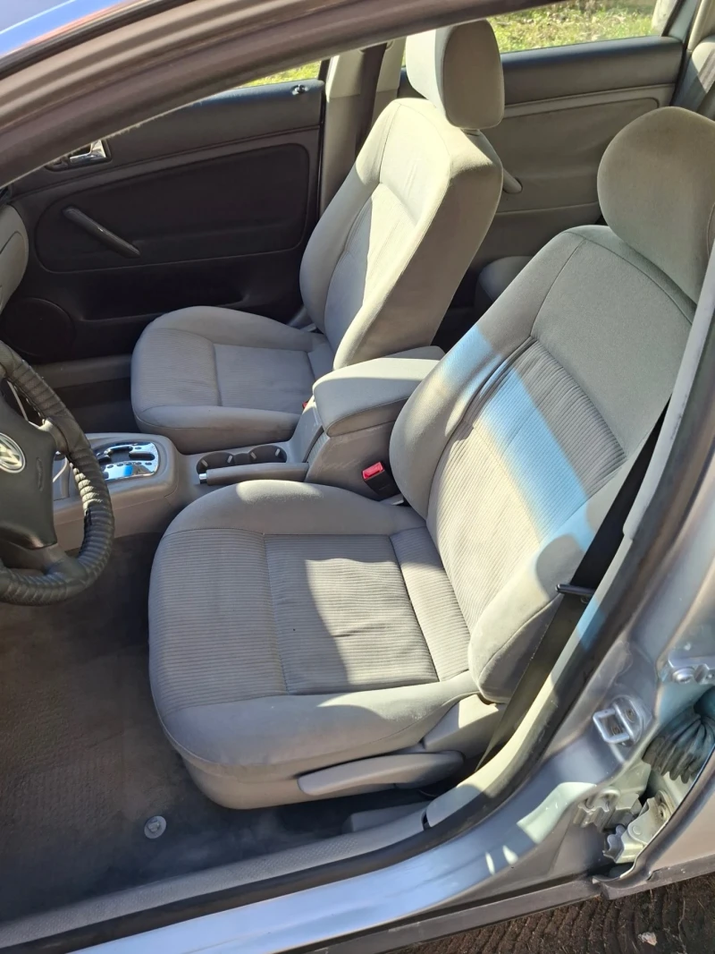 VW Passat, снимка 4 - Автомобили и джипове - 53502141