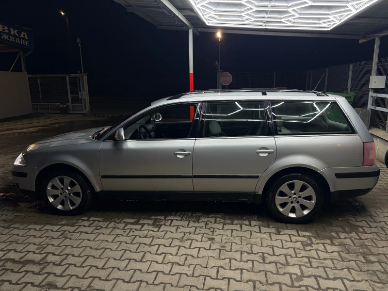 VW Passat, снимка 11 - Автомобили и джипове - 53502141