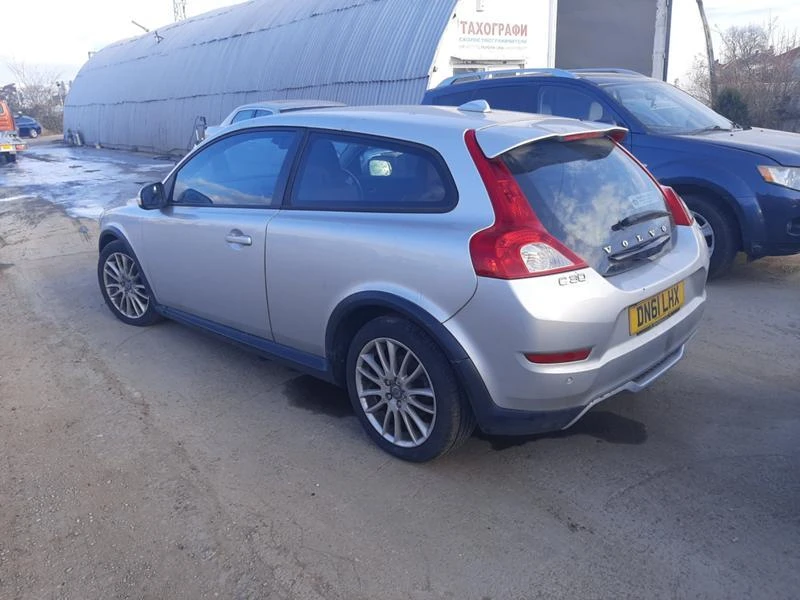 Volvo C30 1.6d, снимка 5 - Автомобили и джипове - 34855663