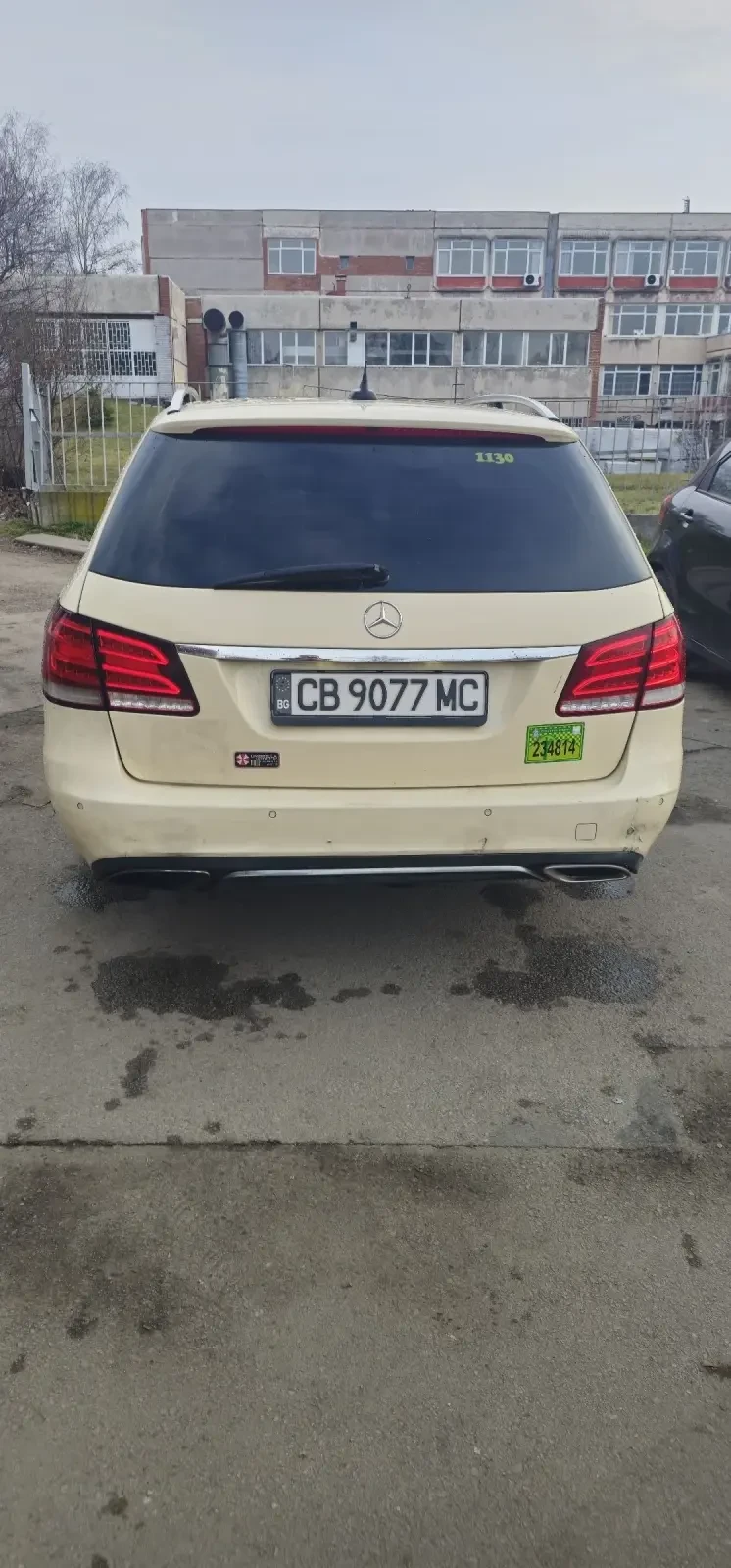 Mercedes-Benz E 200, снимка 13 - Автомобили и джипове - 47975270