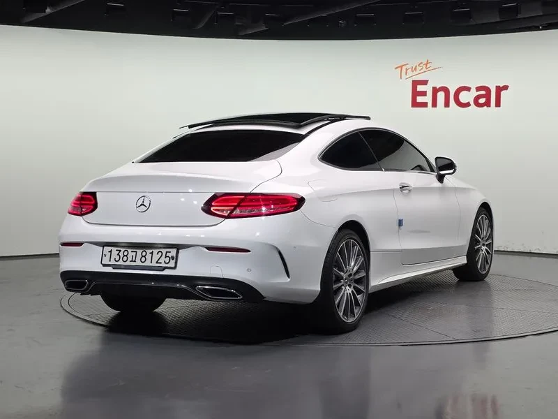 Mercedes-Benz C 220 - САМО 30% АВАНС, снимка 2 - Автомобили и джипове - 55405703