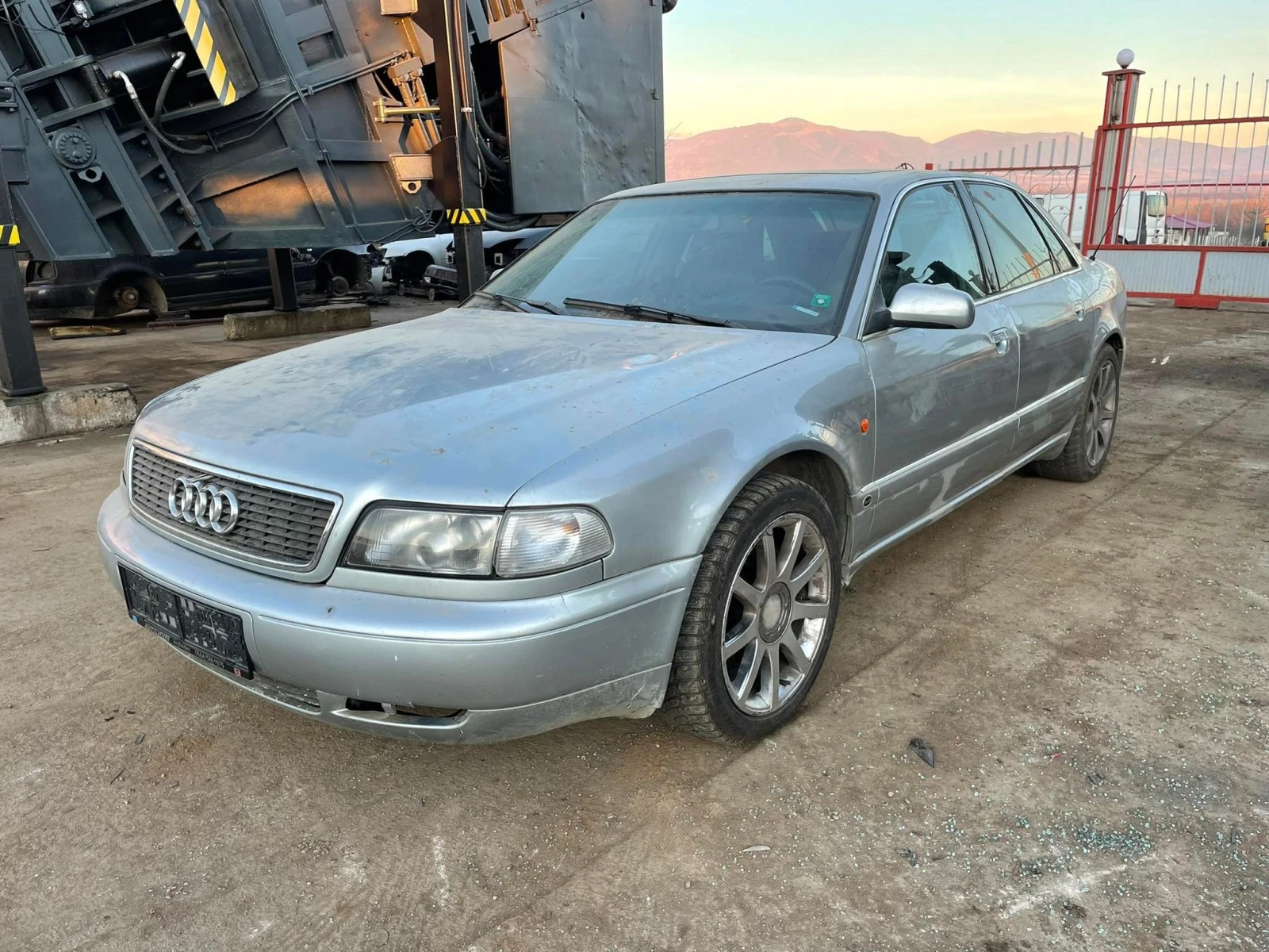 Audi A8 3.7, снимка 1