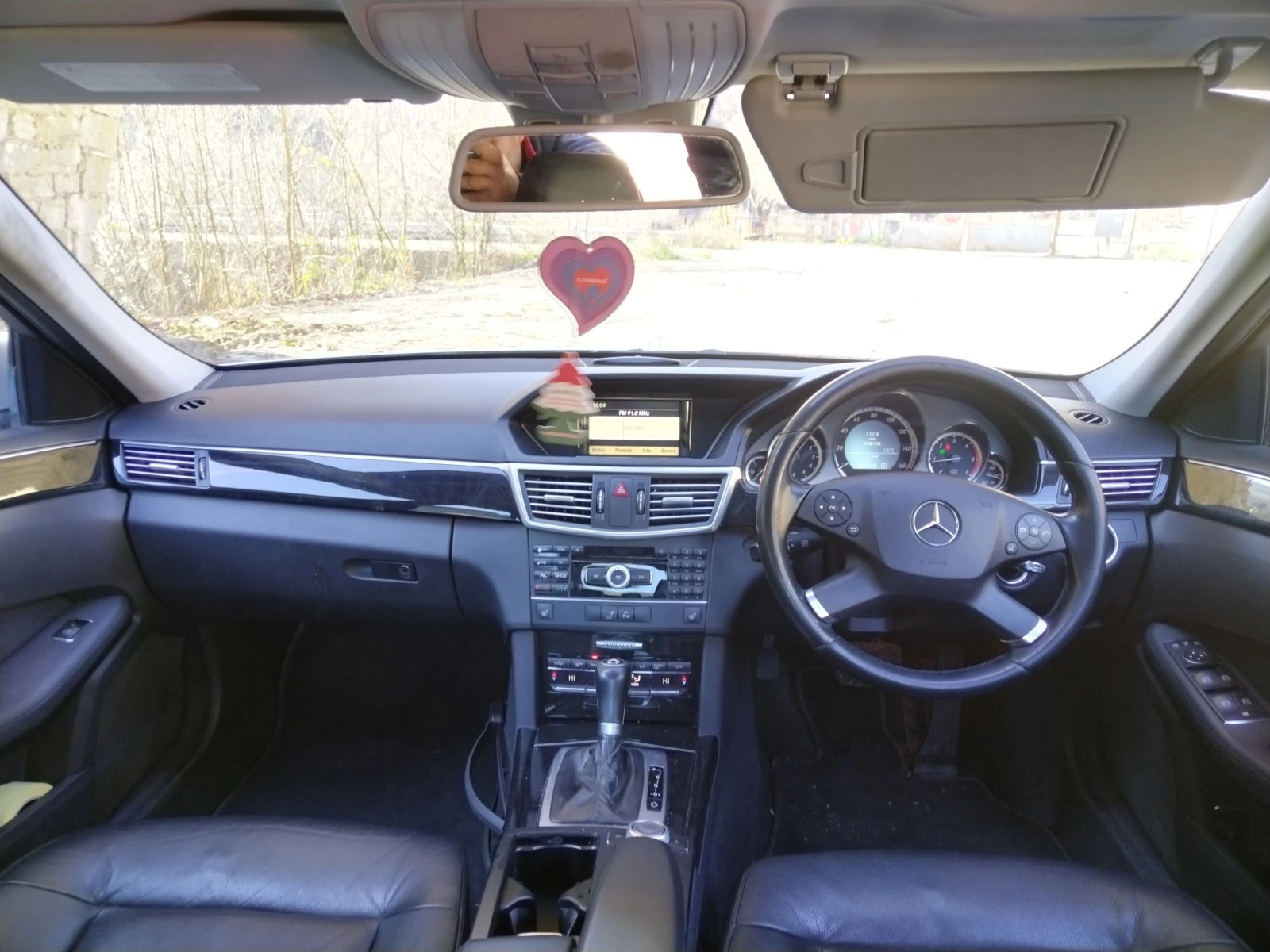 Mercedes-Benz E 220 Blue Efficiency, снимка 13 - Автомобили и джипове - 53981985