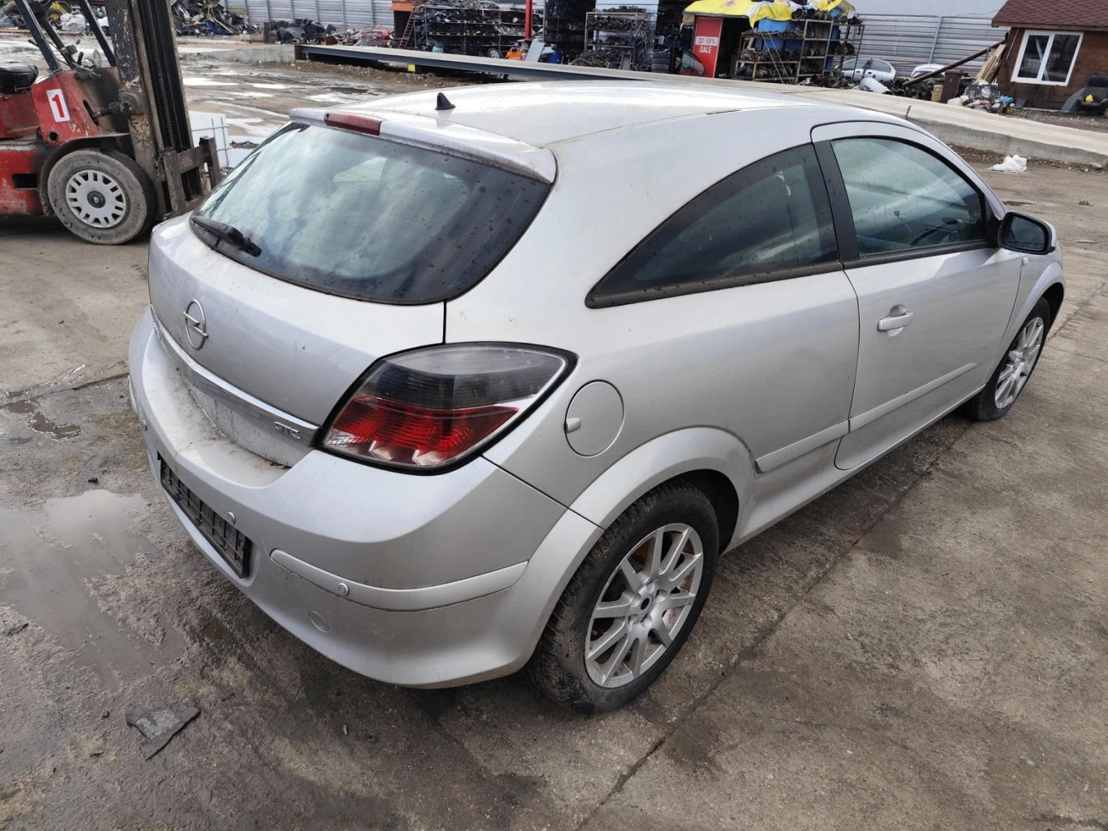 Opel Astra Н - GTC - 1.3CDTI - изображение 5