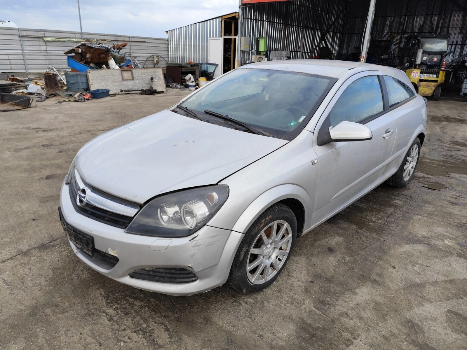 Opel Astra Н - GTC - 1.3CDTI - изображение 3