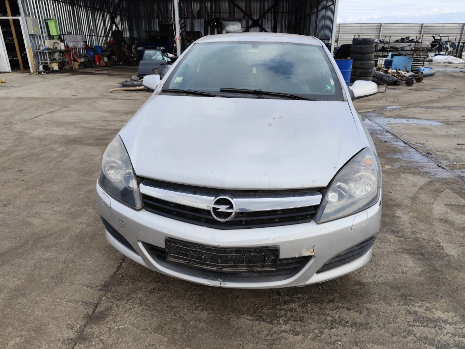 Opel Astra Н - GTC - 1.3CDTI - изображение 2