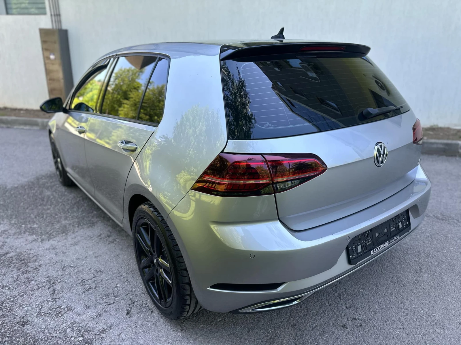 VW Golf 2.0d / АВТОМАТИК - изображение 5