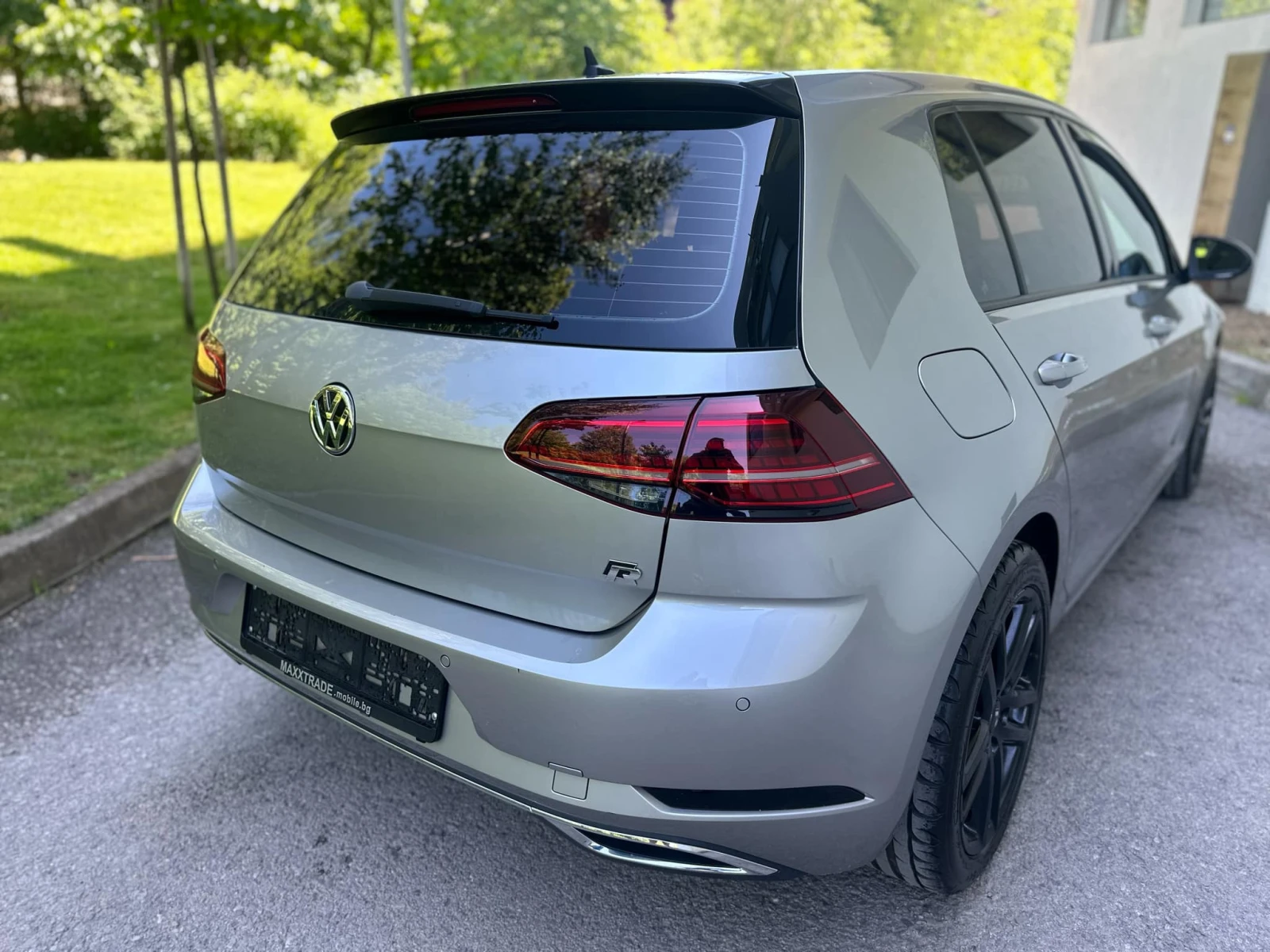 VW Golf 2.0d / АВТОМАТИК - изображение 7