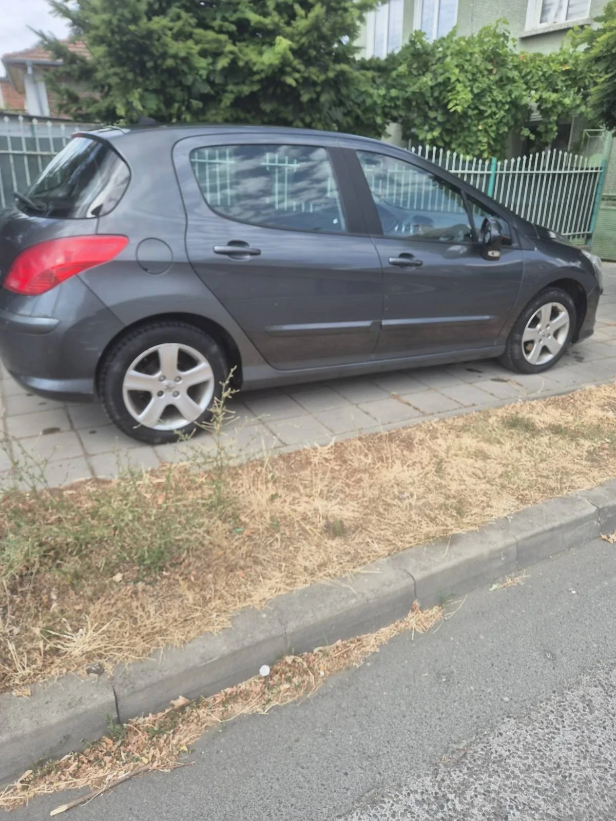 Peugeot 308 1.6 E - изображение 4