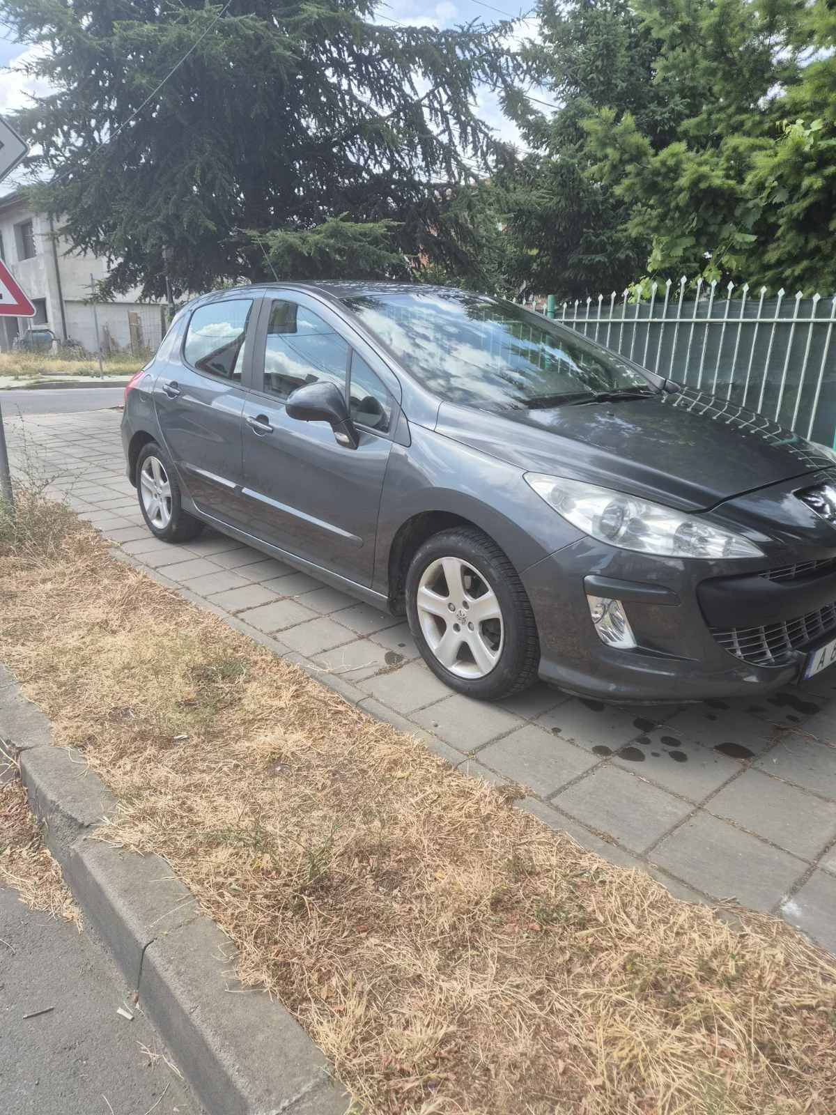 Peugeot 308 1.6 E - изображение 2