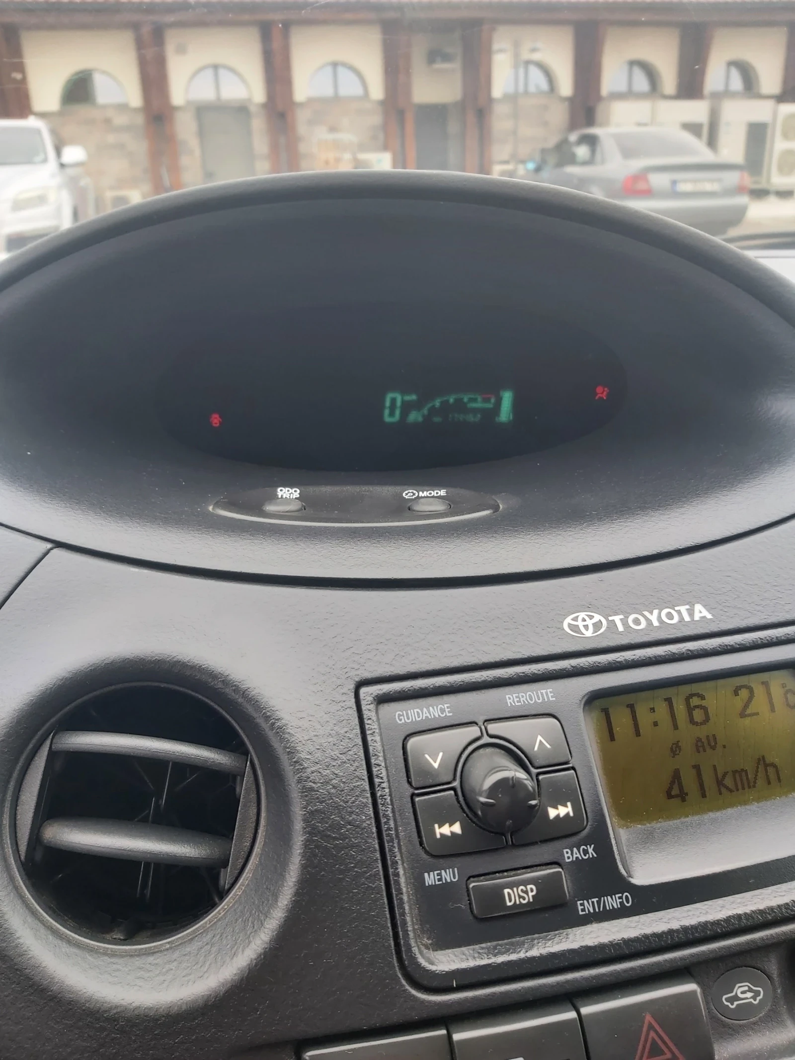 Toyota Yaris 1.4 D4D - изображение 6