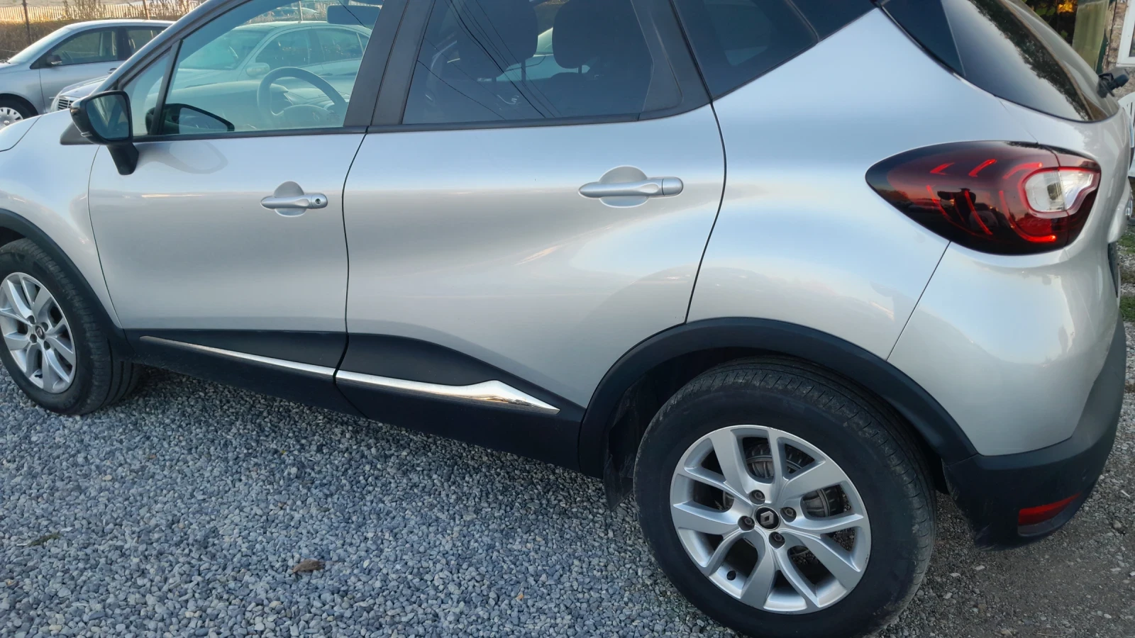Renault Captur 1.5 crdi | Mobile.bg — изображение 10