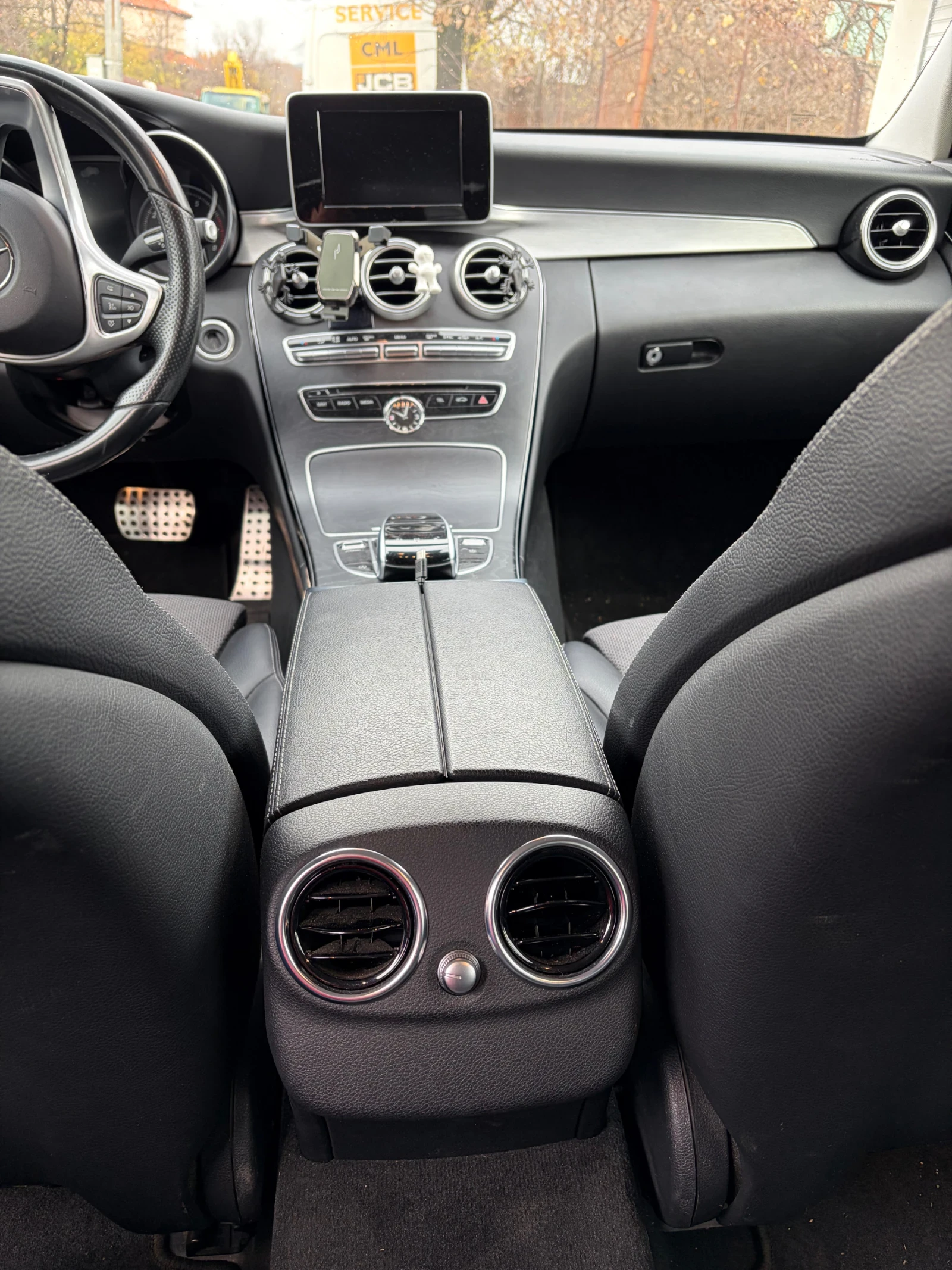 Mercedes-Benz C 180  - изображение 8