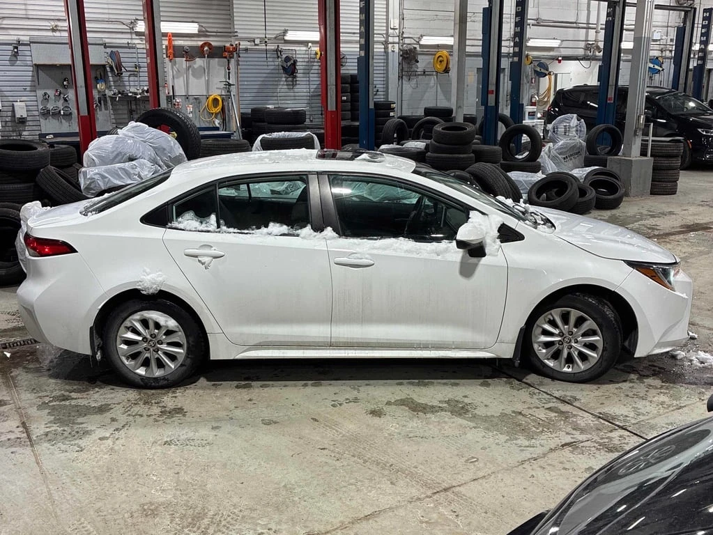 Toyota Corolla * LE CVT * CARFAX * БЕЗ ПЪРВОНАЧАЛНА ВНОСКА - изображение 3