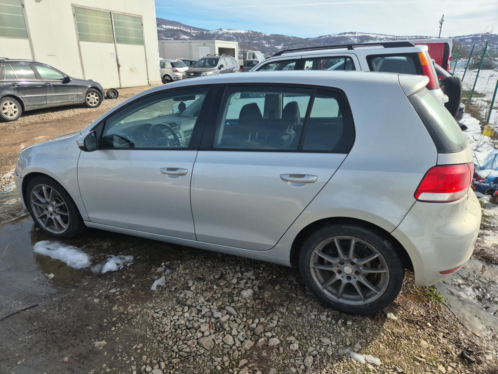 VW Golf 2.0 tdi 110k климатроник - изображение 3