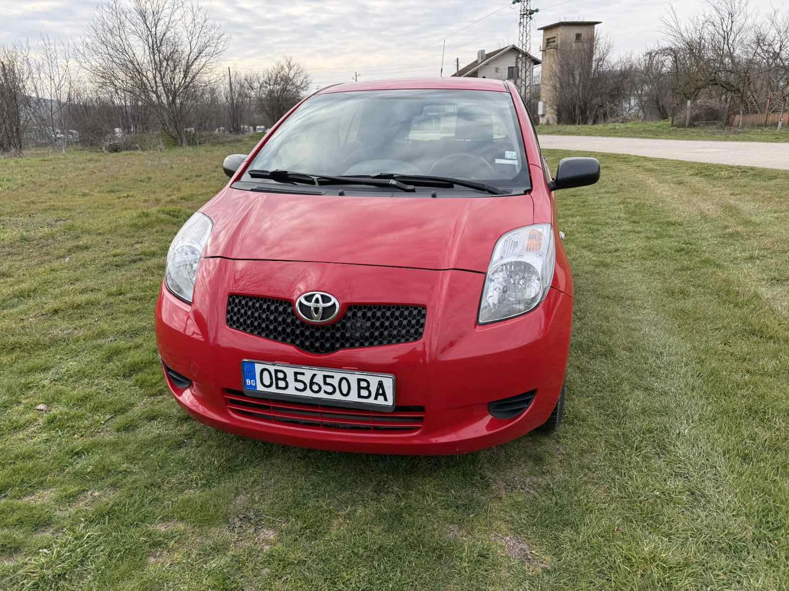 Toyota Yaris Дизел, снимка 3 - Автомобили и джипове - 54041078
