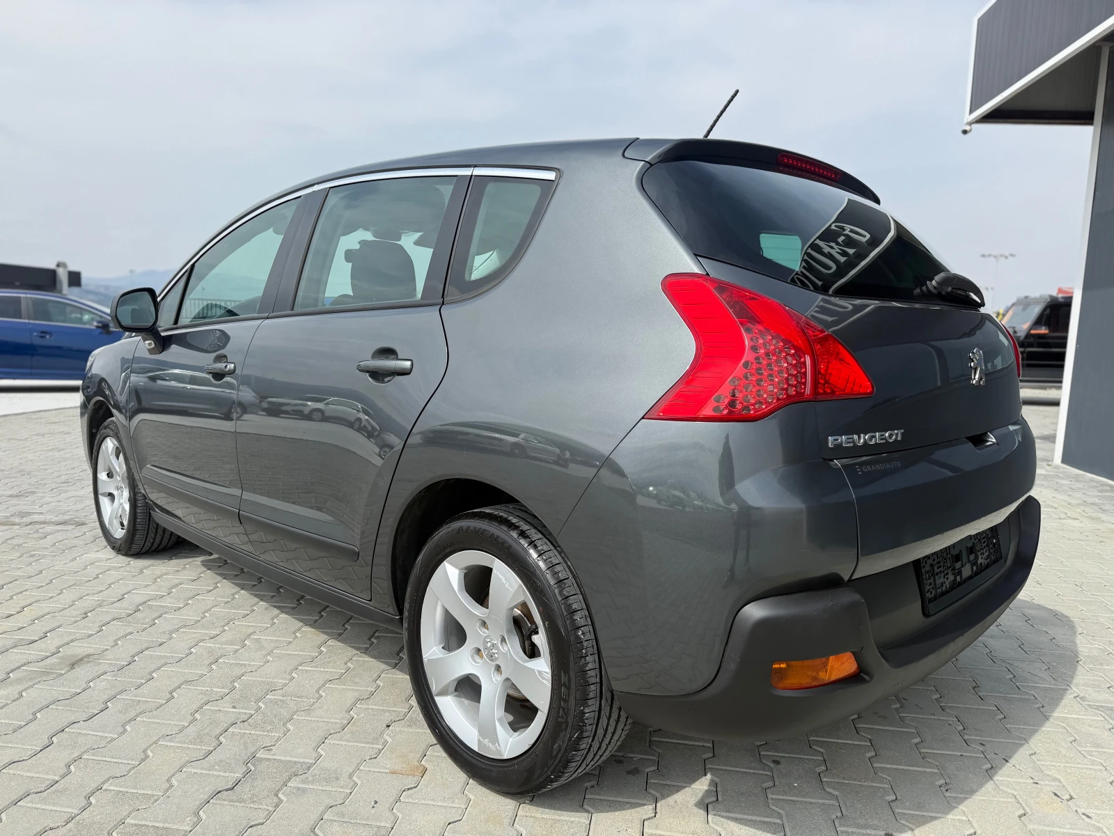 Peugeot 3008 1.6hdi 109 ks , снимка 7 - Автомобили и джипове - 54180794