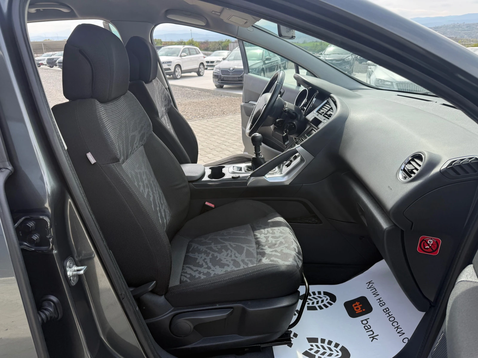 Peugeot 3008 1.6hdi 109 ks , снимка 14 - Автомобили и джипове - 54180794