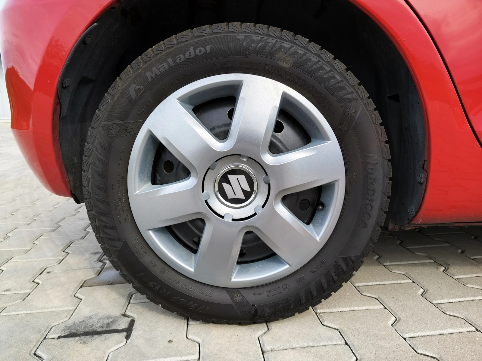 Suzuki Swift 1.3i  ГАЗ, снимка 15 - Автомобили и джипове - 54390421