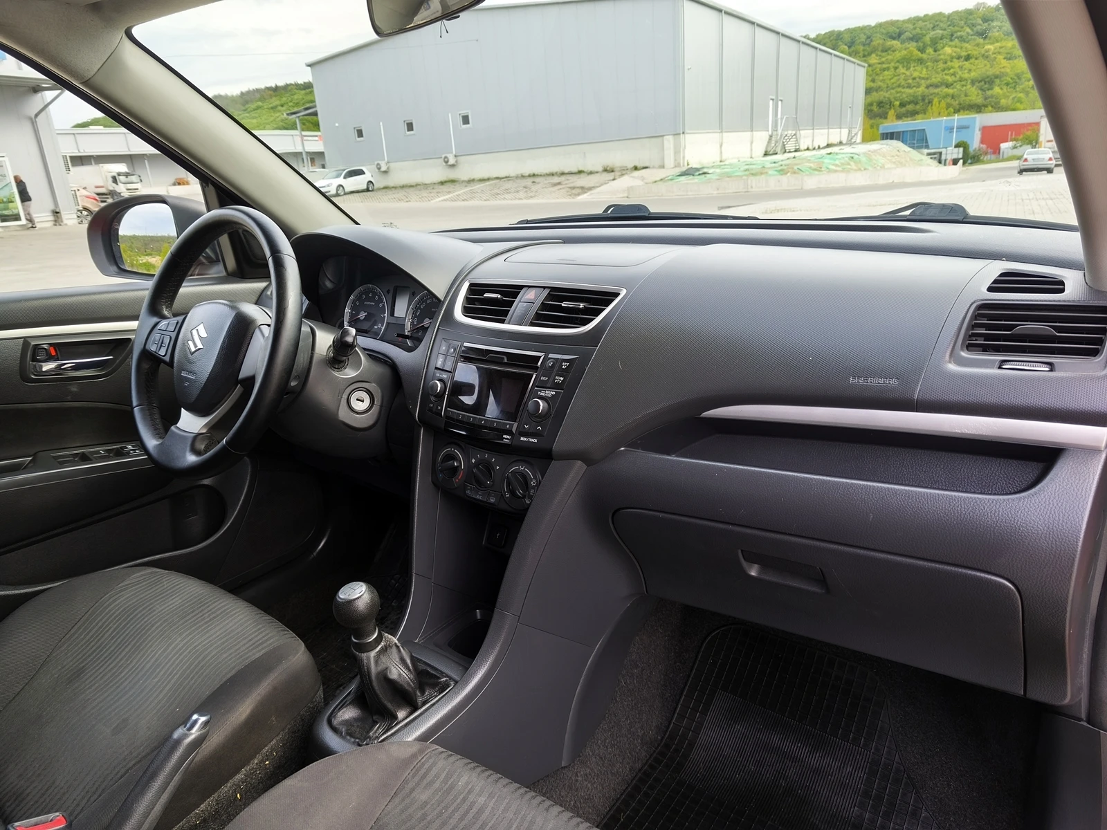 Suzuki Swift 1.3i  ГАЗ, снимка 9 - Автомобили и джипове - 54390421