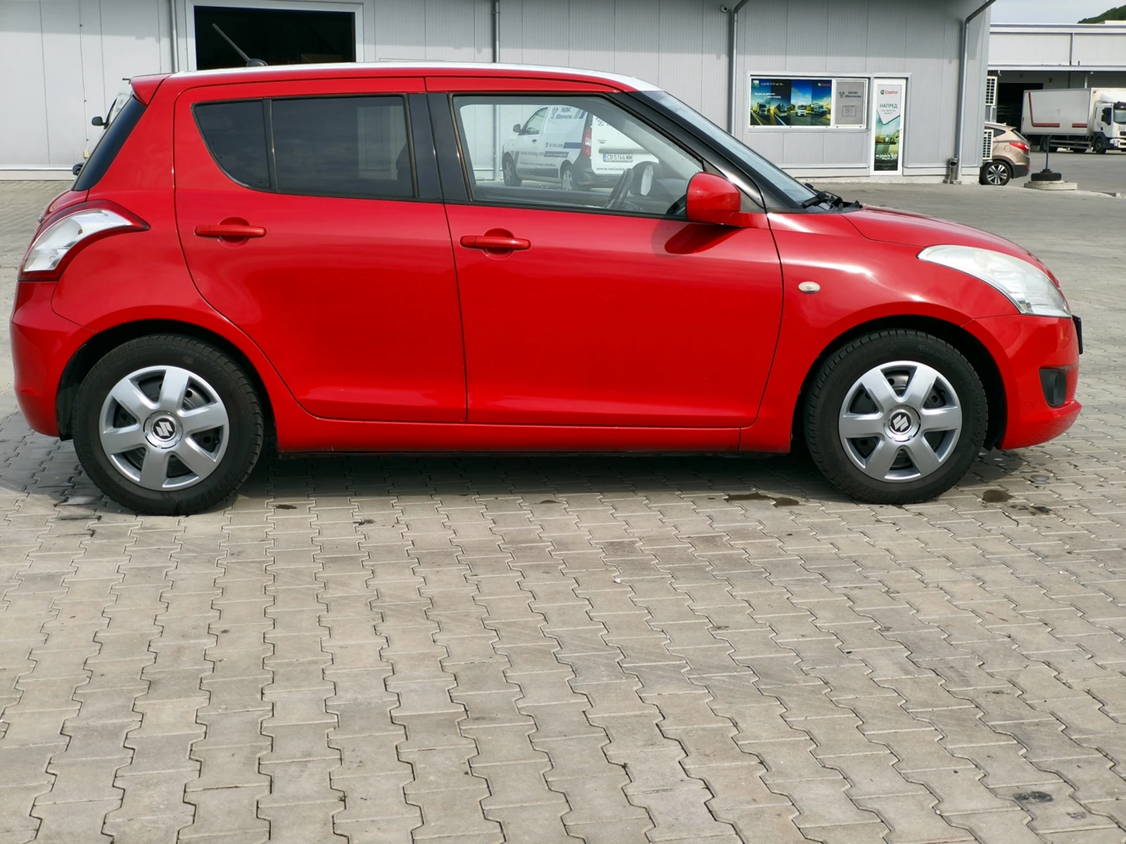 Suzuki Swift 1.3i  ГАЗ, снимка 6 - Автомобили и джипове - 54390421