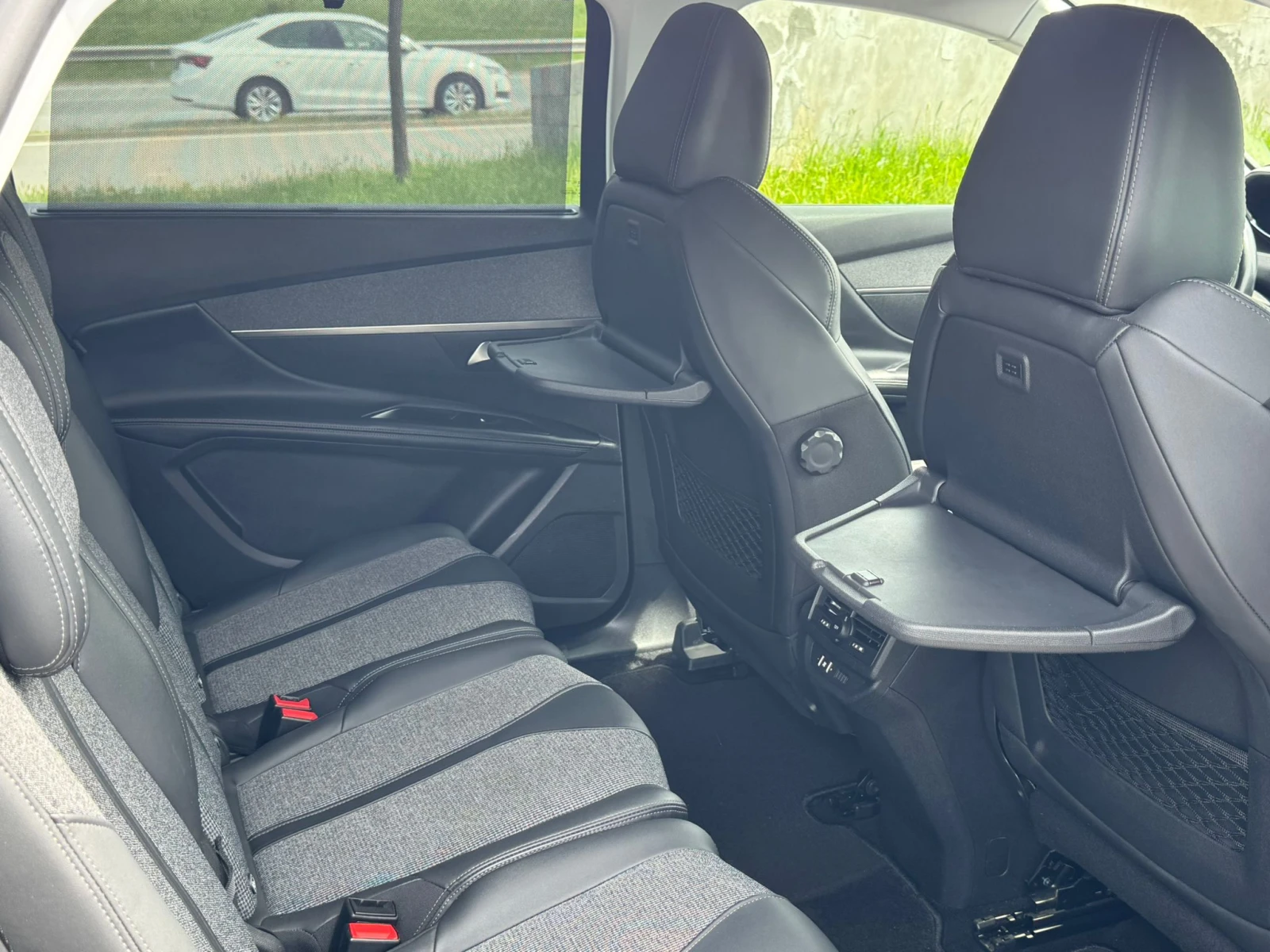 Peugeot 5008 1.5  , снимка 10 - Автомобили и джипове - 54570786