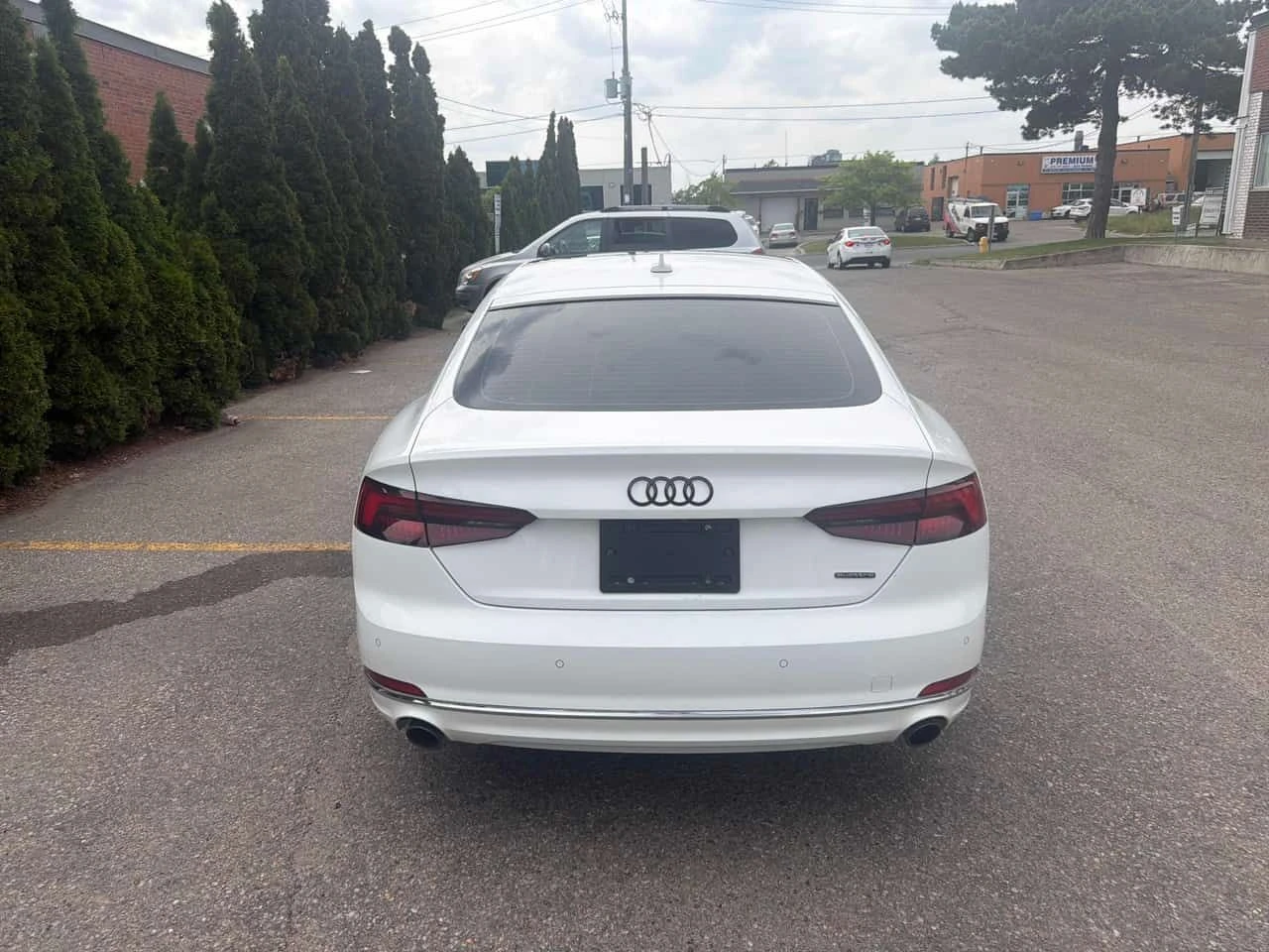Audi A5 * Komfort * АВТОКРЕДИТ * ПРЕДСТАВИТЕЛСТВО, снимка 5 - Автомобили и джипове - 54799119