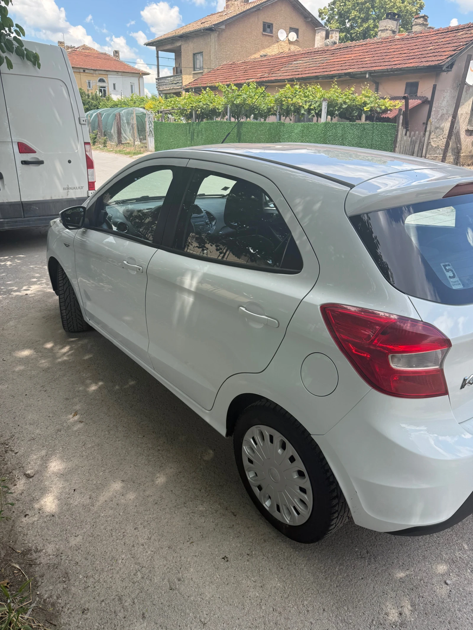 Ford Ka, снимка 3 - Автомобили и джипове - 54978602