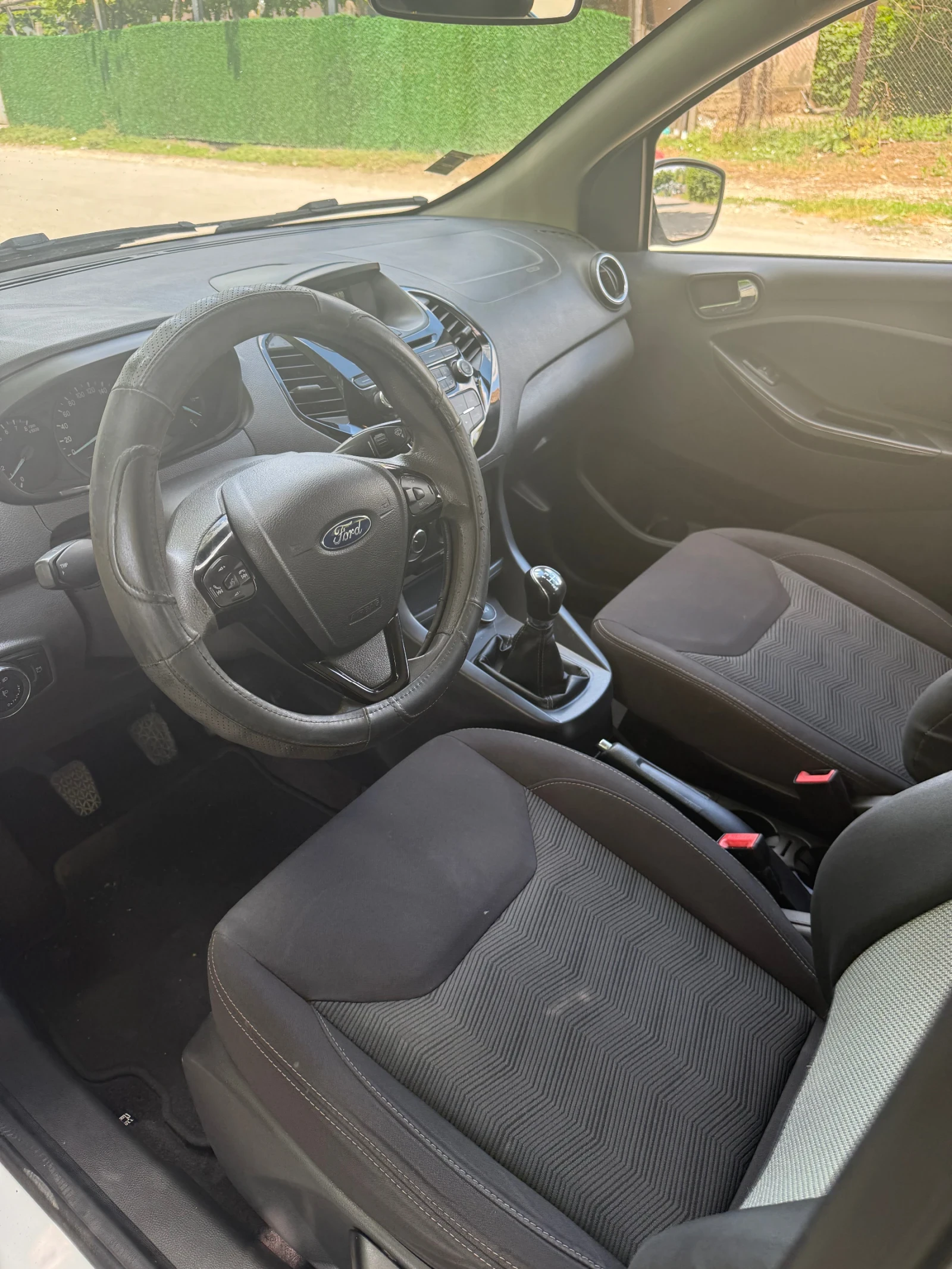 Ford Ka, снимка 7 - Автомобили и джипове - 54978602