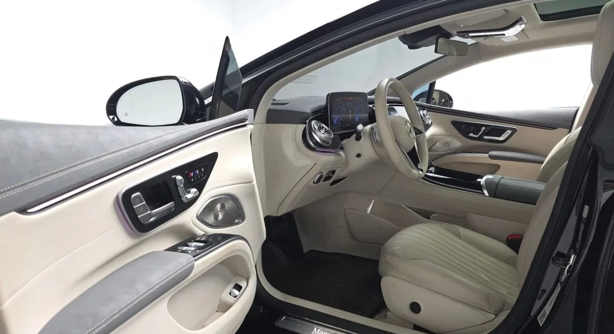 Mercedes-Benz EQS PANO* ОБДУХ* КОЖА* HUD* 360, снимка 8 - Автомобили и джипове - 55600149