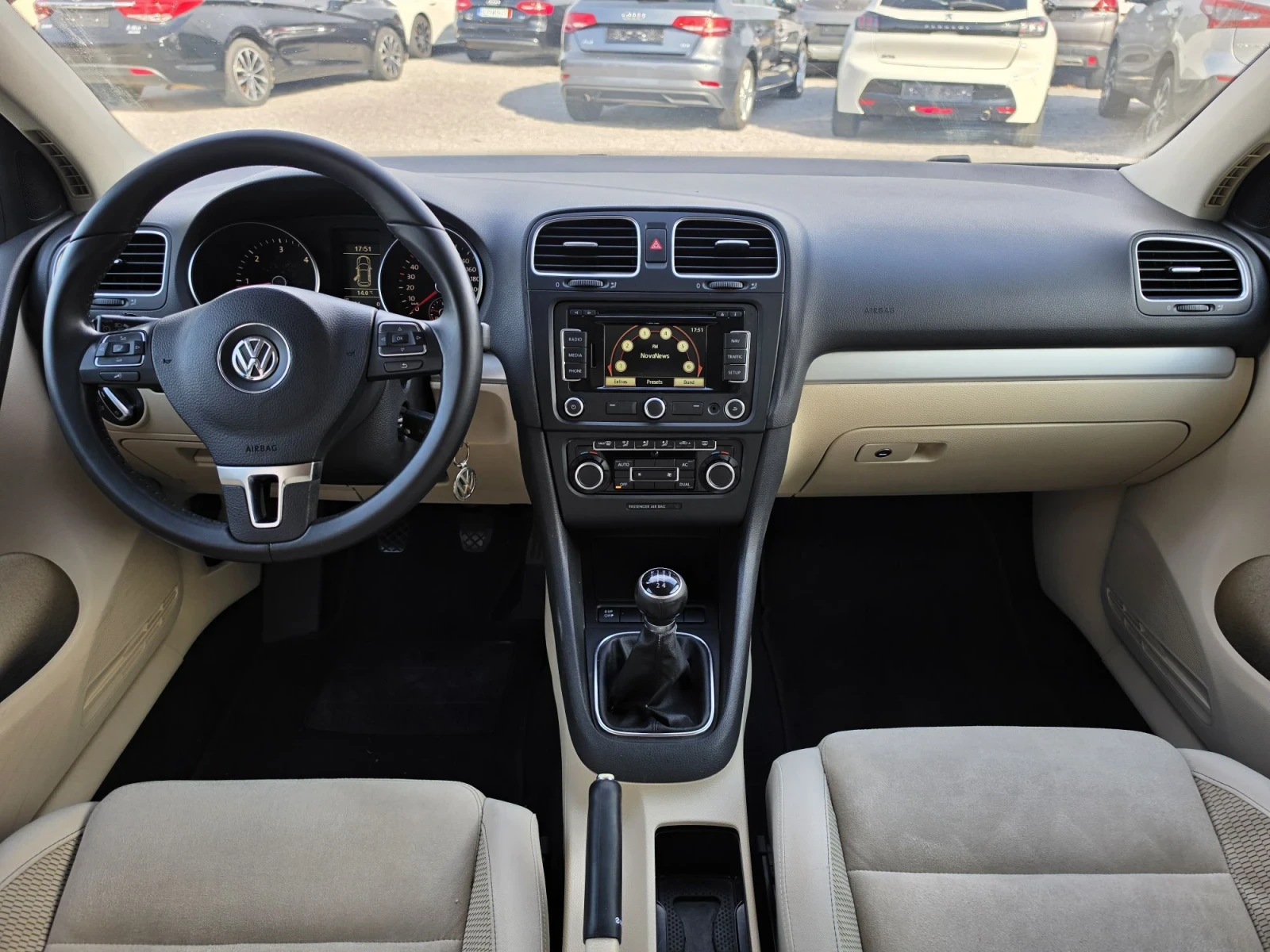VW Golf 2.0TDi Highline, снимка 10 - Автомобили и джипове - 56220910