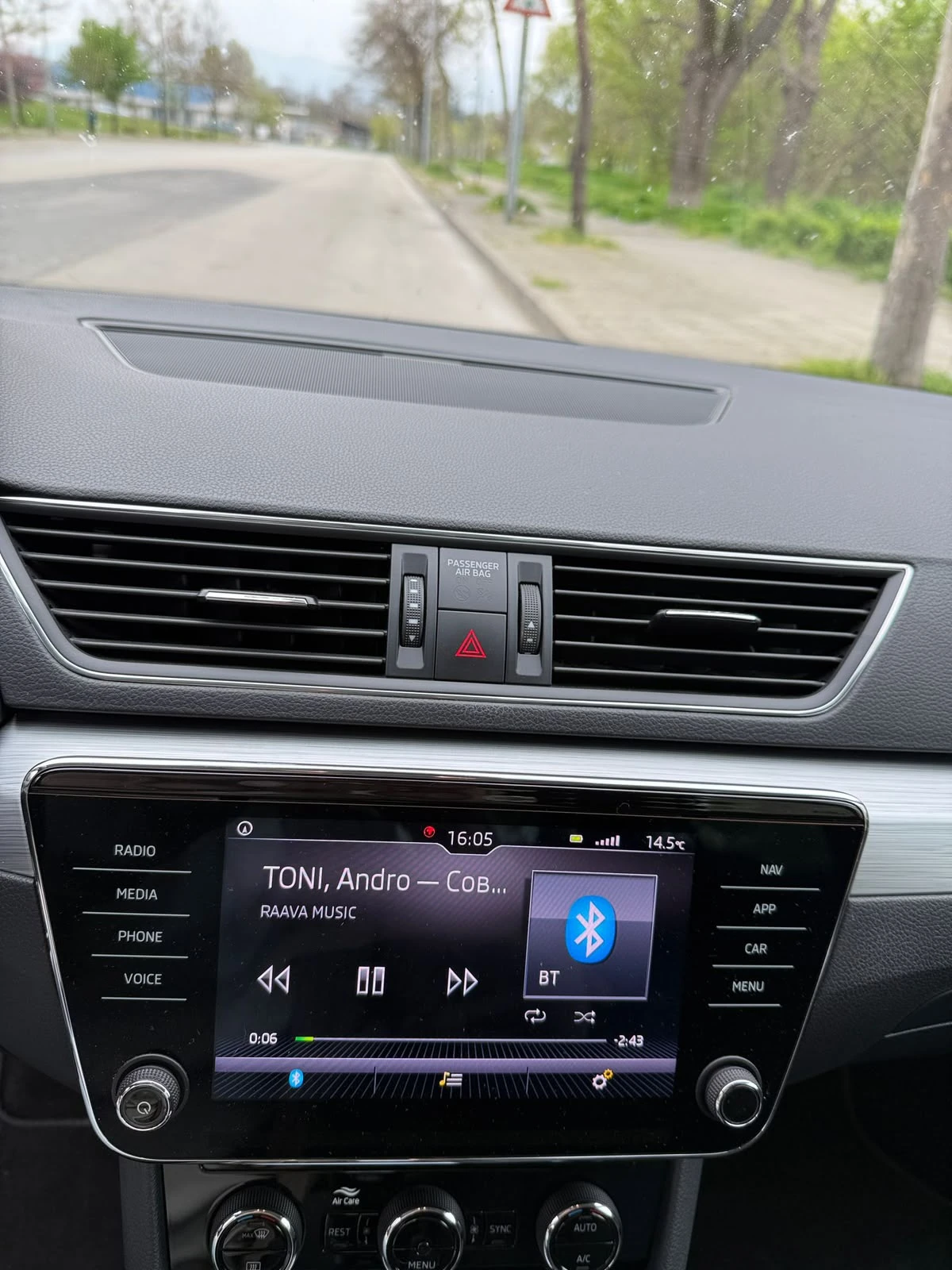 Skoda Superb 2019, снимка 9 - Автомобили и джипове - 56652963