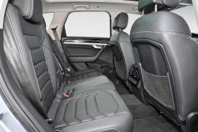 VW Touareg 3.0TDI/231HP/4X4/TIPTRONIC/MASSAGE/PANO/CAM/696v - 86199 лв. - 87913950 11