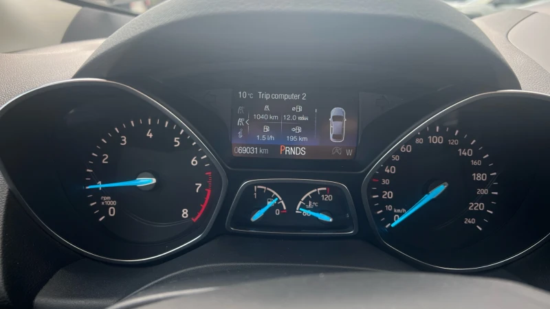 Ford Kuga 1.5 EcoBoost FWD, снимка 9 - Автомобили и джипове - 50012637